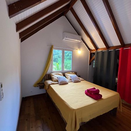 Villa Au Calme Avec Jacuzzi, Villa Le Boursoie Les Abymes Zewnętrze zdjęcie