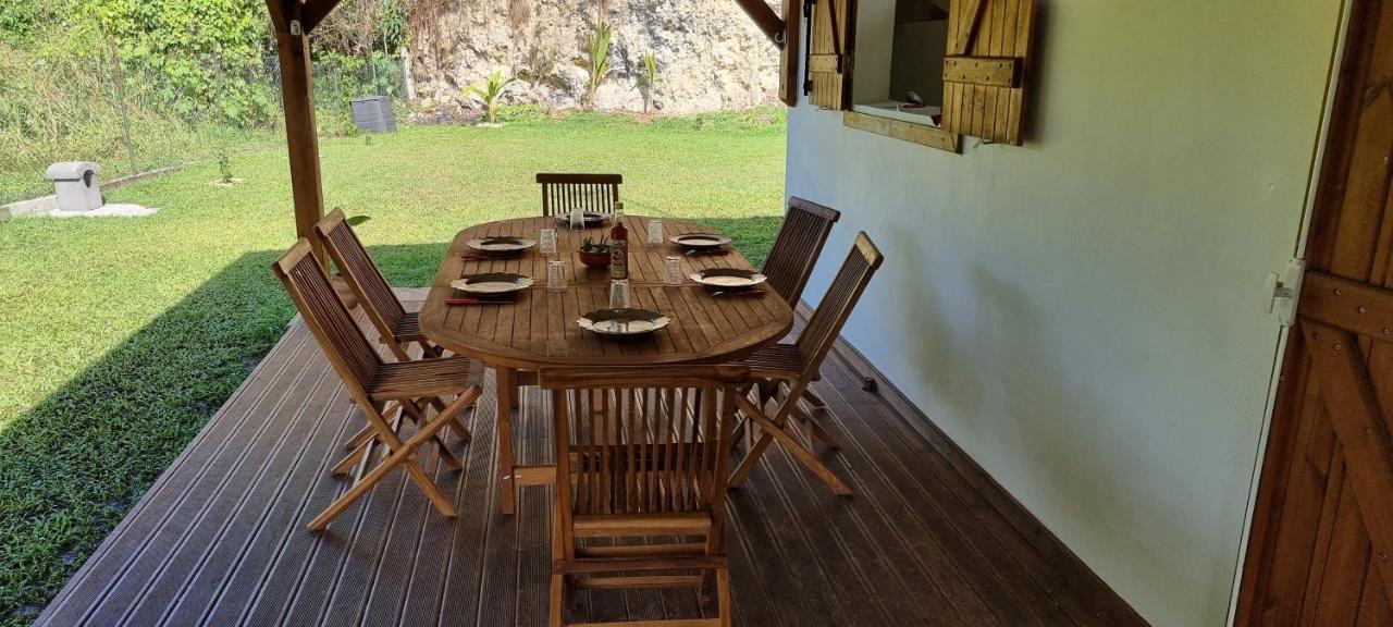 Villa Au Calme Avec Jacuzzi, Villa Le Boursoie Les Abymes Zewnętrze zdjęcie